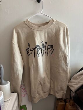 Gildan Beige Crewneck Sweatshirt with “LOVE” in American Sign Language